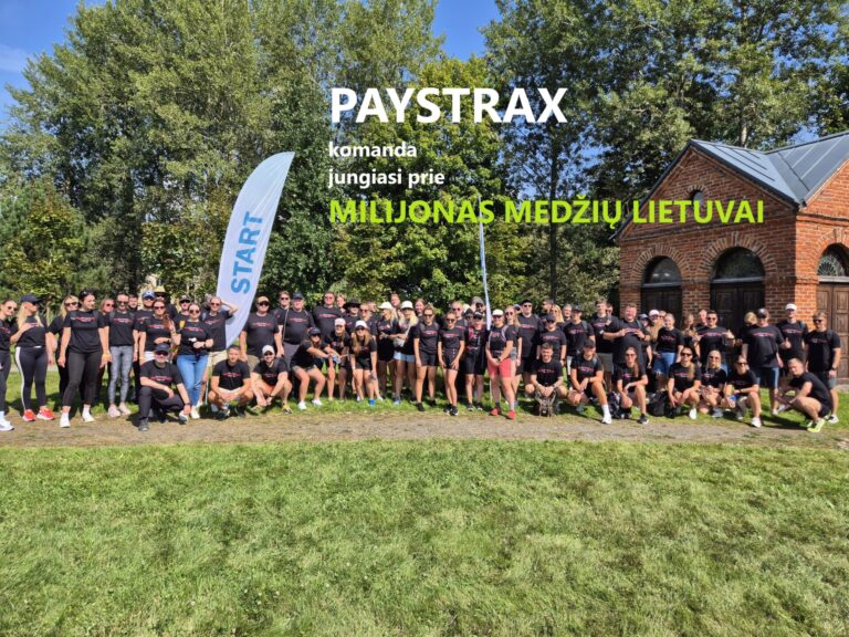 Prie „Milijono medžių Lietuvai“ jungiasi PAYSTRAX: medžius sodins pati komanda